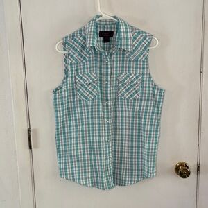 Cowgirl Legend aqua white plaid sleeveless button down western shirt Size Large